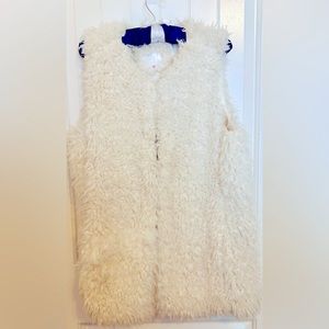 Furry white women’s vest with hooks for closure size L